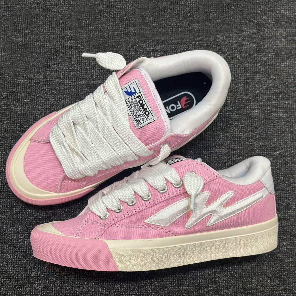 FOMO Sneaker Casual – Sepatu Kekinian Harga Grosir, Nyaman & Stylish!