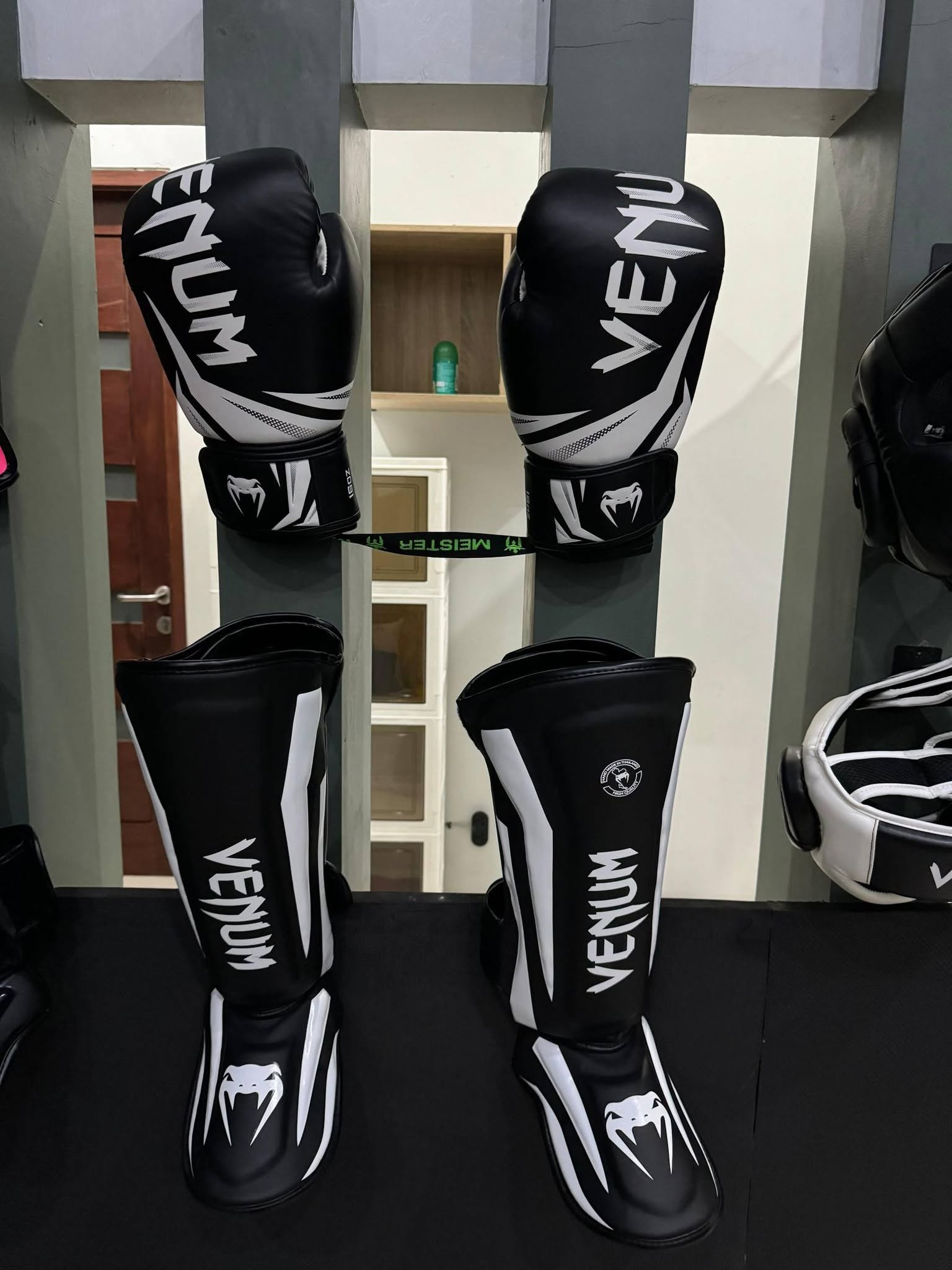 Perlengkapan Boxing & MMA Lengkap – Cocok Buat Hobi & Latihan Serius