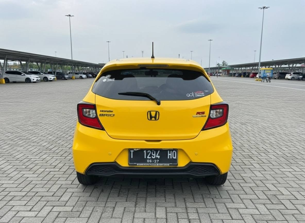 Honda Brio 2022 CVT Matic – Kondisi Mulus, Pajak Hidup, Kredit & Cash!