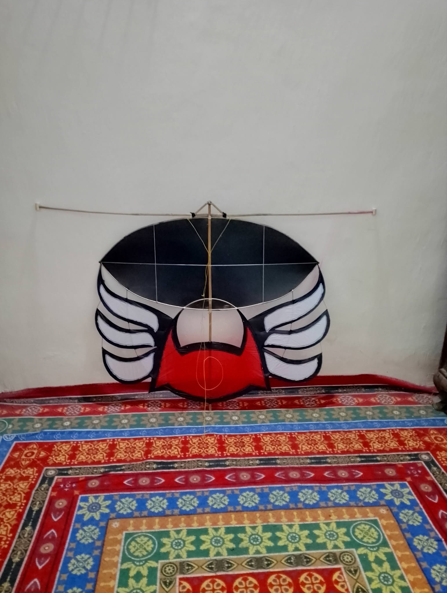 Jual Layangan Unik Model Bulat – Kuat, Stabil, & Gagah di Udara 🔥