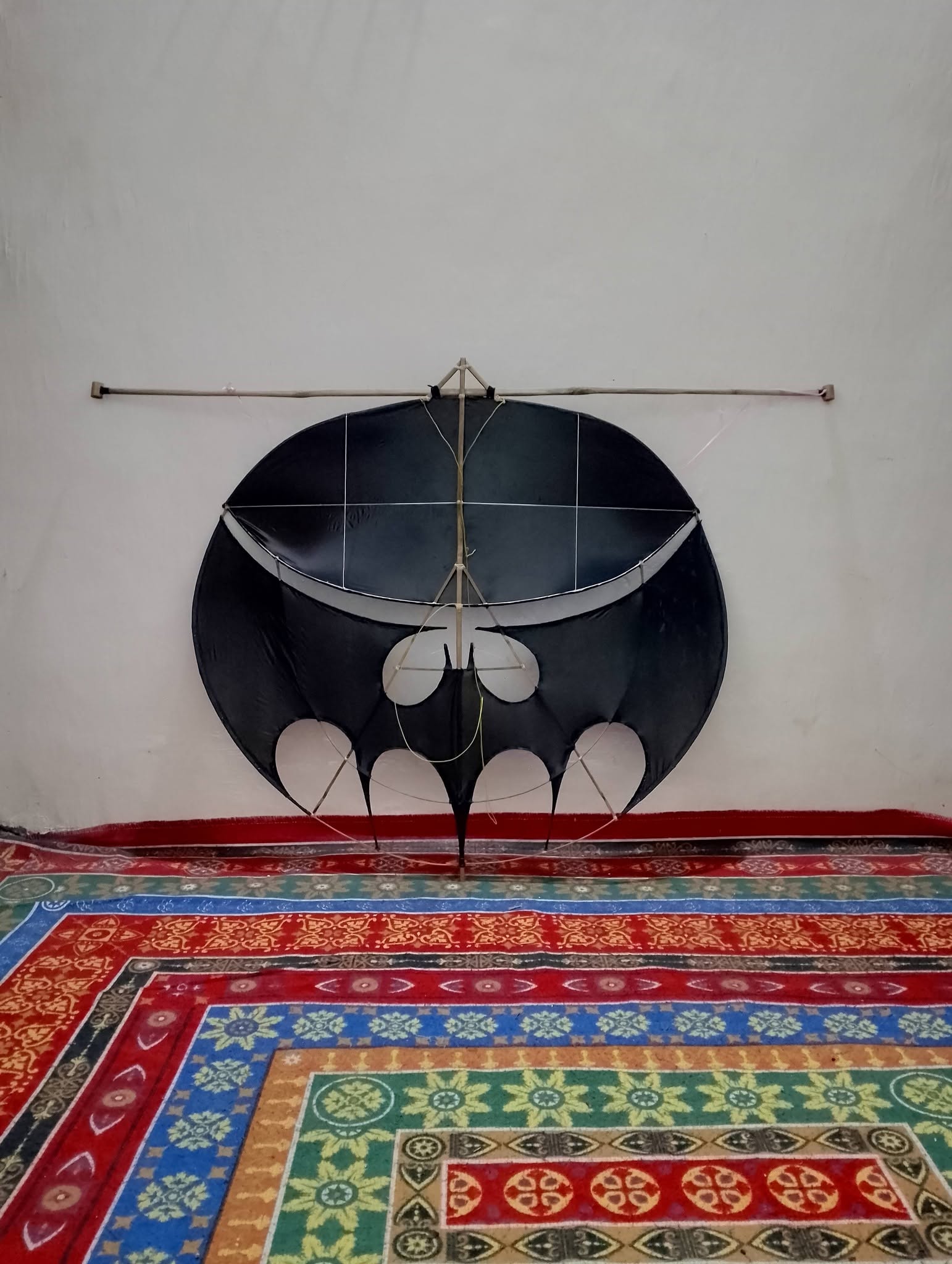 Jual Layangan Unik Model Bulat – Kuat, Stabil, & Gagah di Udara 🔥