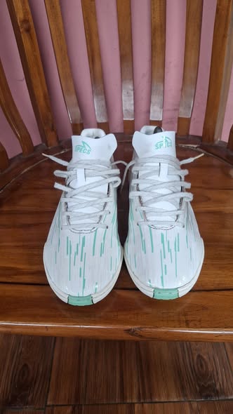 SPECS Lightspeed Reborn Green Bug Size 41 – Kondisi Mulus, Jarang Dipakai🔥
