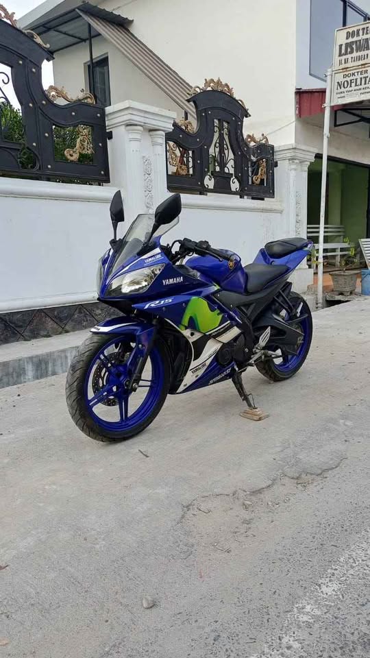 DIJUAL Yamaha R15 Tahun 2015 – Kondisi Terawat & Siap Gas! 🏍️