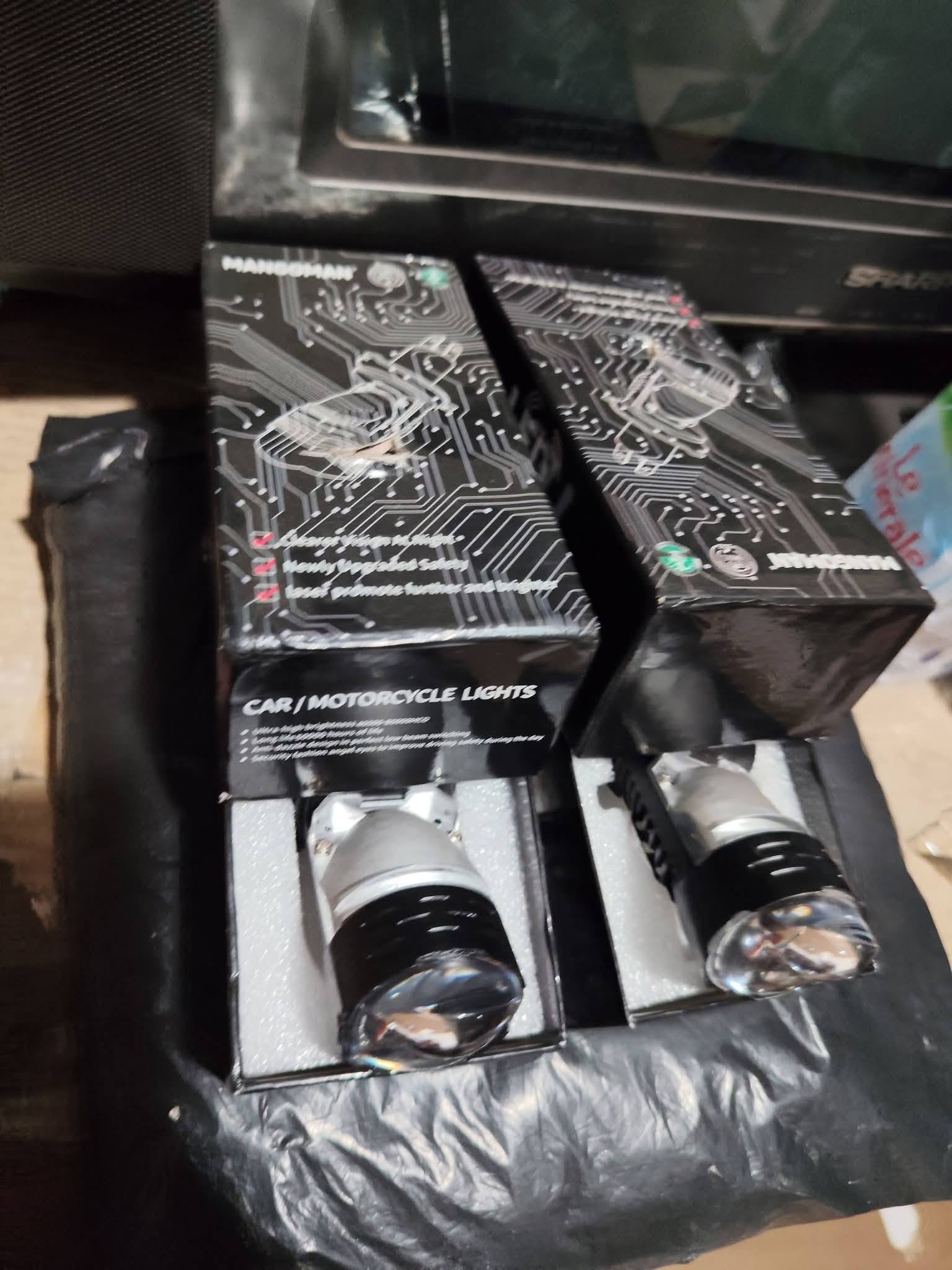 Lampu LED 12V Motor/Mobil – Baru, Belum Pernah Dipakai, Harga Nego Tipis!