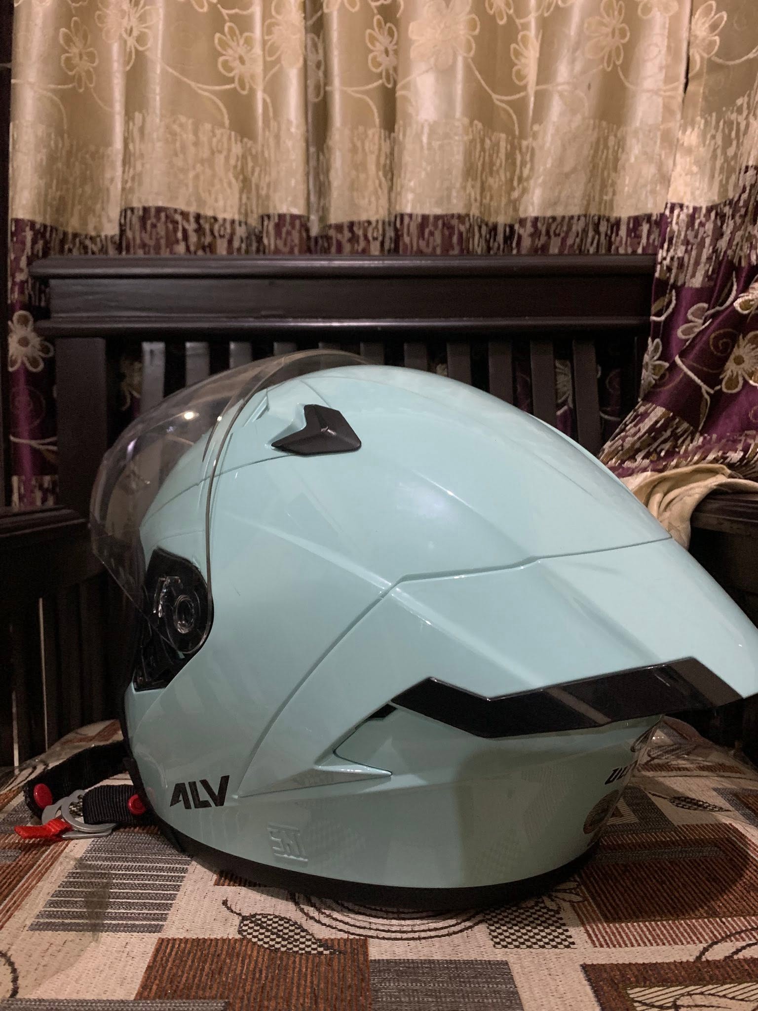 FOR SALE HELM ALV ULTRON PRO SIZE XL + IC Y10 – LIKE NEW, MURAH! 🔥