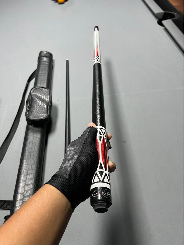 Jual Stik Biliar Play Black Widow Baru – Shaft Carbon, Bonus Tas🔥