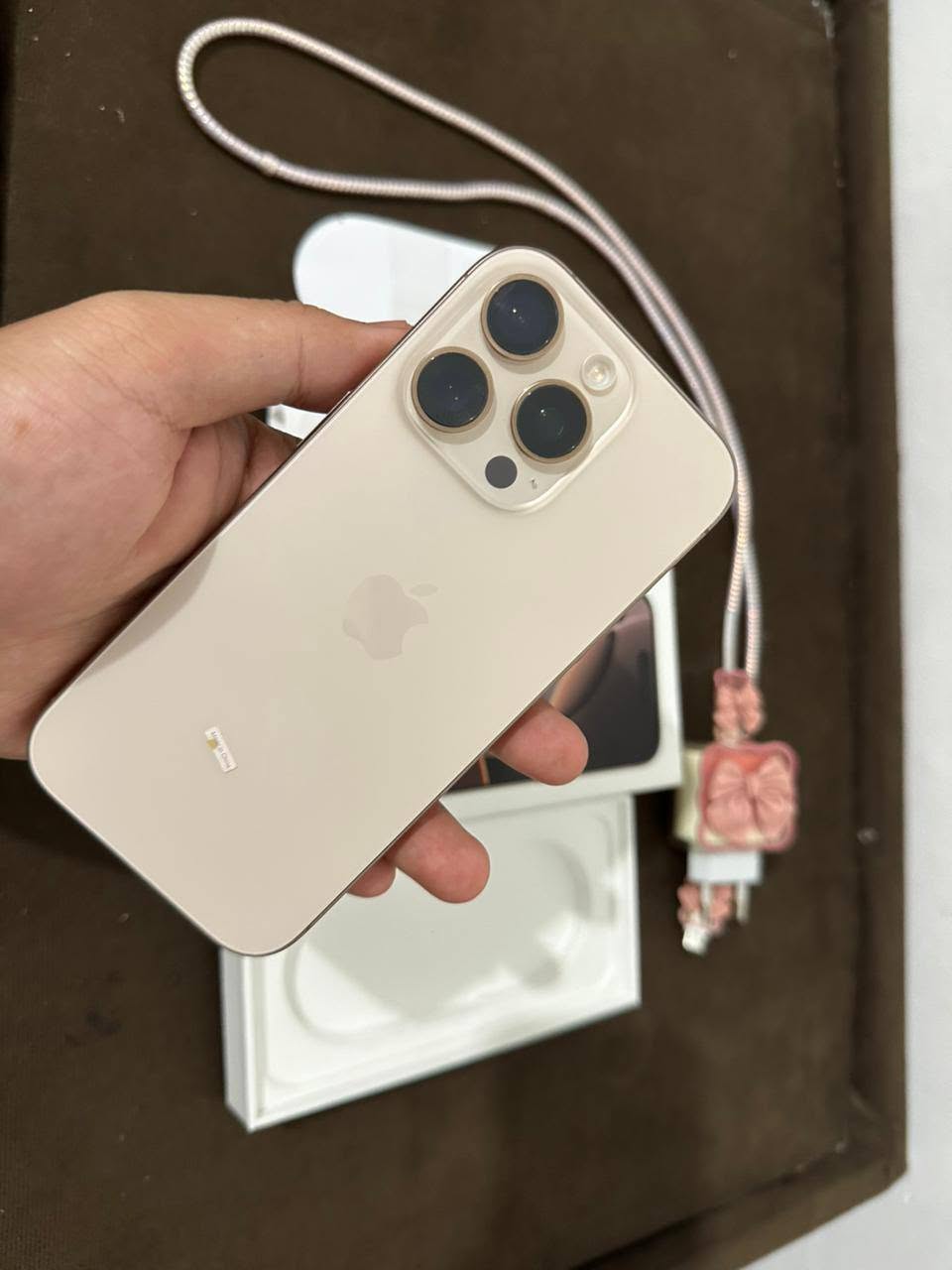 Dijual Cepat! iPhone 16 Pro 128GB iBox Fullset Lengkap – Mulus Like New! 🔥