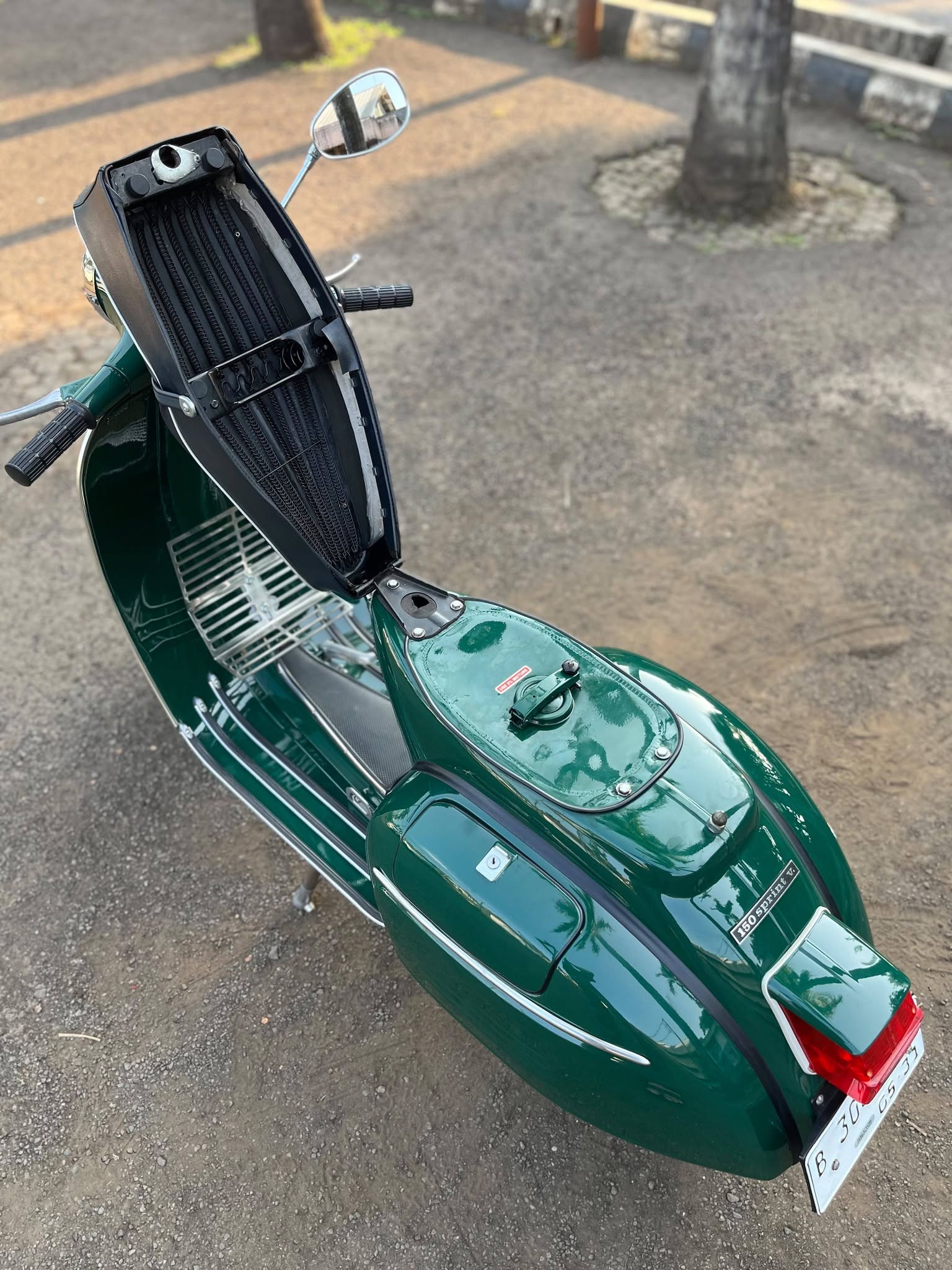 Vespa Super 1973 Upgrade Bagol Version – Full Restorasi Detail Part Premium