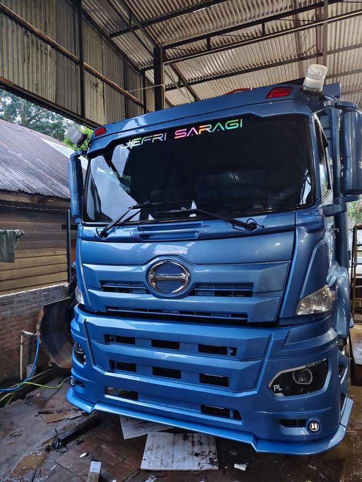 Dijual Hino Long Dump 2022 Euro 2 – Mesin Segel, Odo Rendah, Siap Kerja!