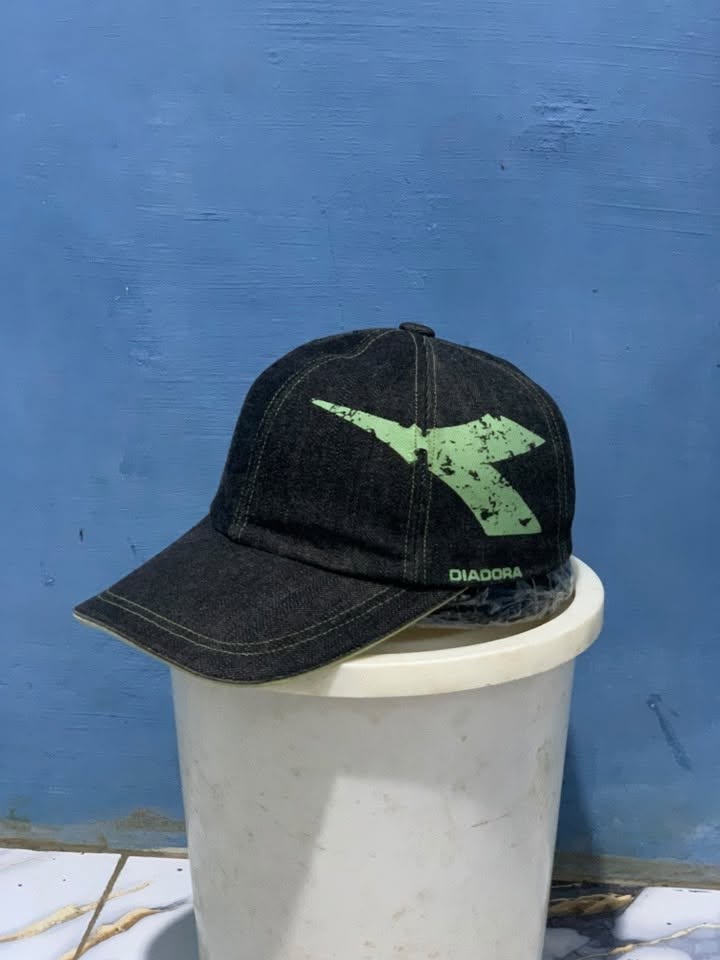 Lelang Topi Keren Mulai 25K! Siapa Cepat Dia Dapat 🔥