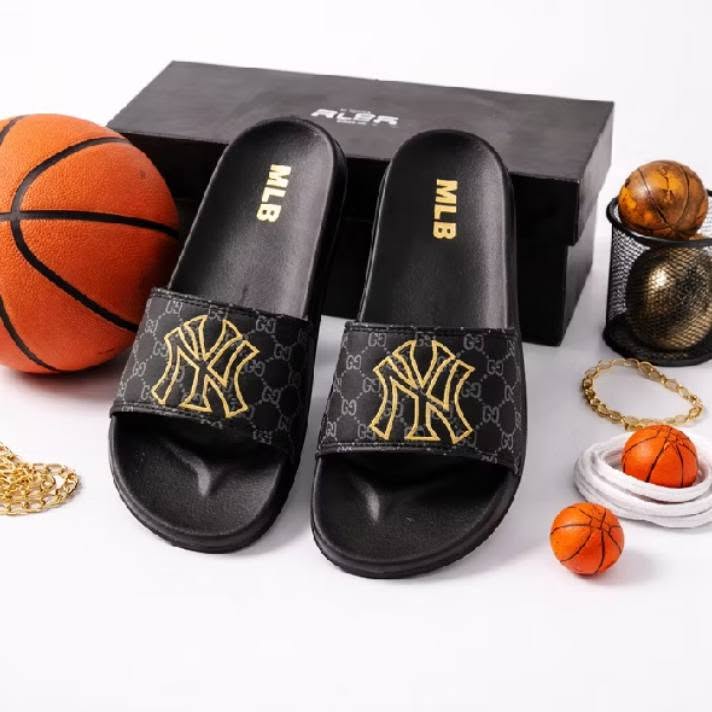 SANDAL SLIP-ON PREMIUM CUMA RP35.000!