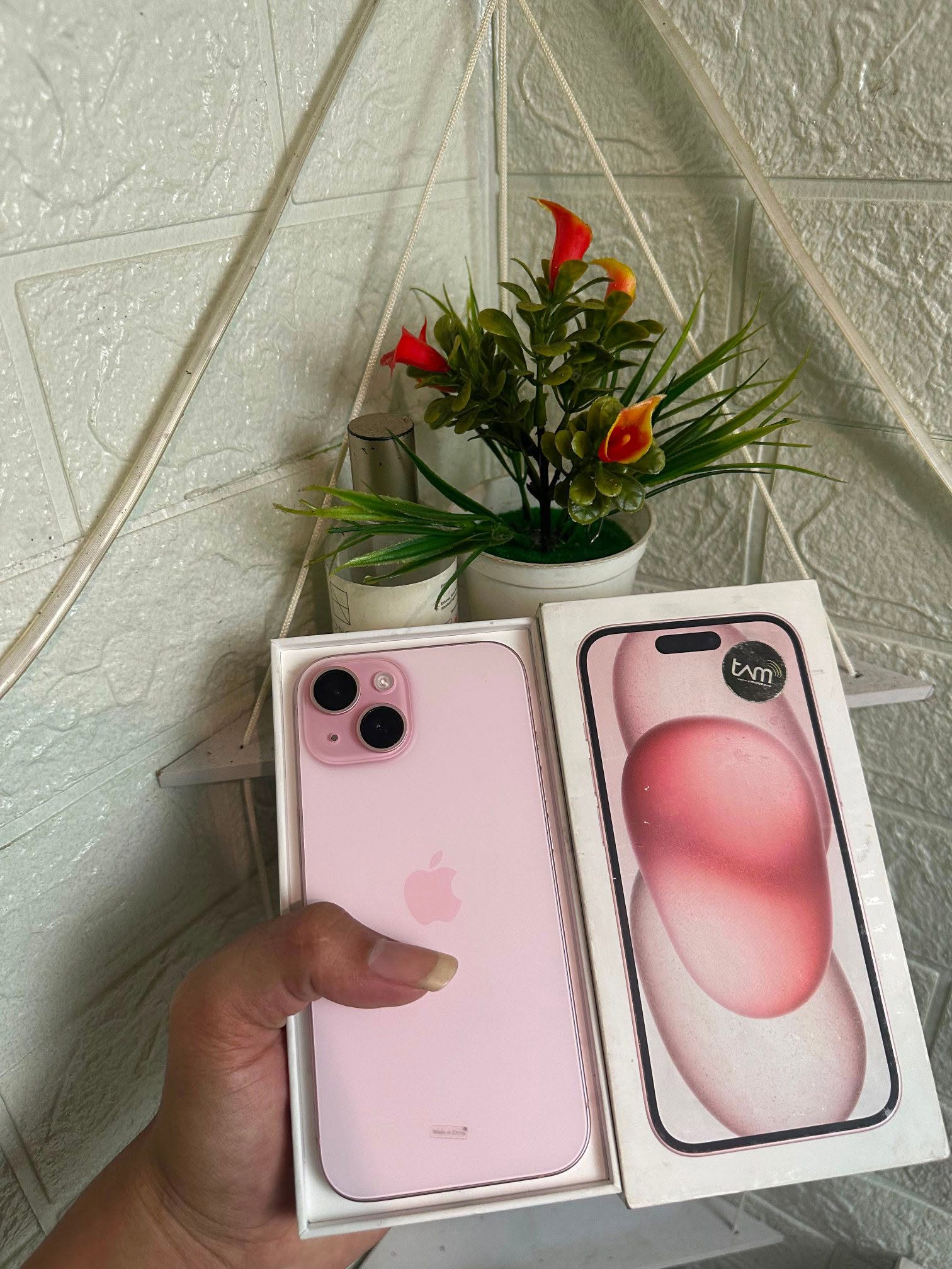 DIJUAL iPHONE 15 PINK 128GB iBOX — MULUS SIAP PAKAI! 🔥