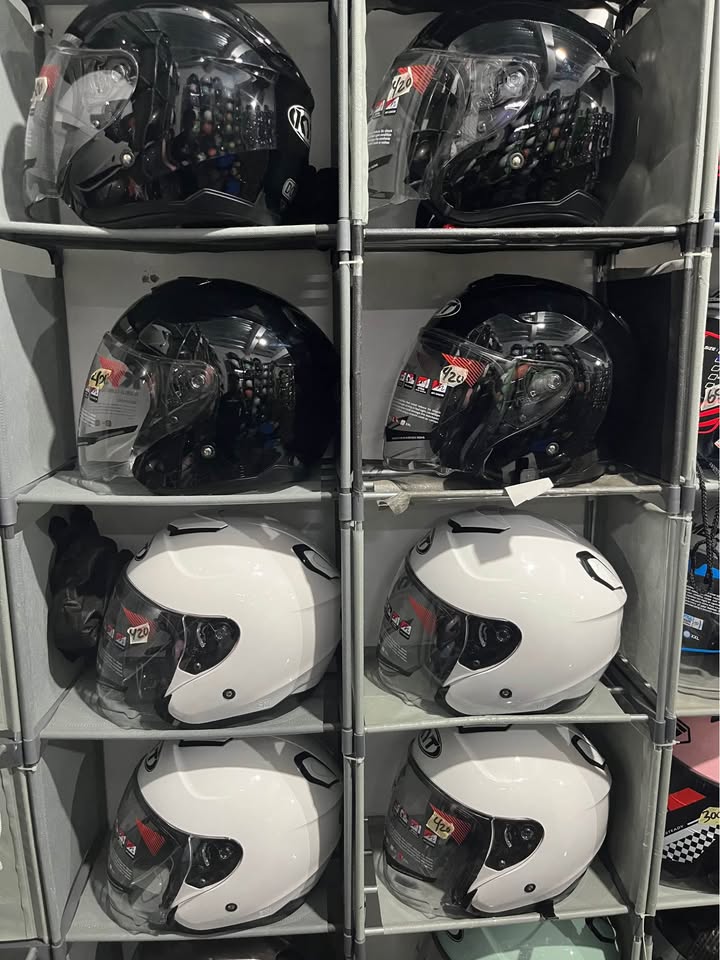 JUAL HELM KYT KYOTO GLOSSY – KONDISI BARU 🔥
