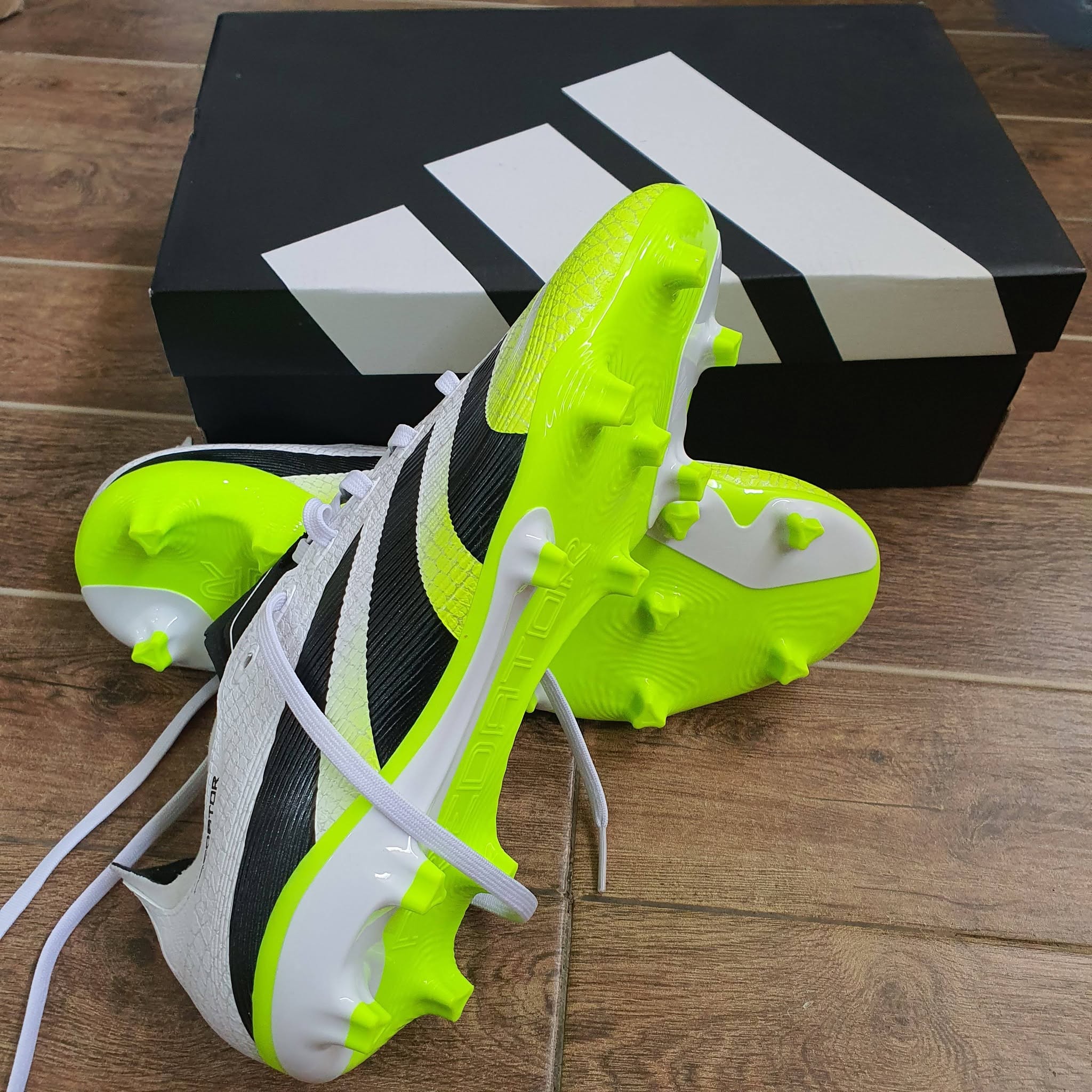 DIJUAL RUGI! ADIDAS PREDATOR FG/MG LEAGUE ORIGINAL SIZE 42 – NEW 🔥