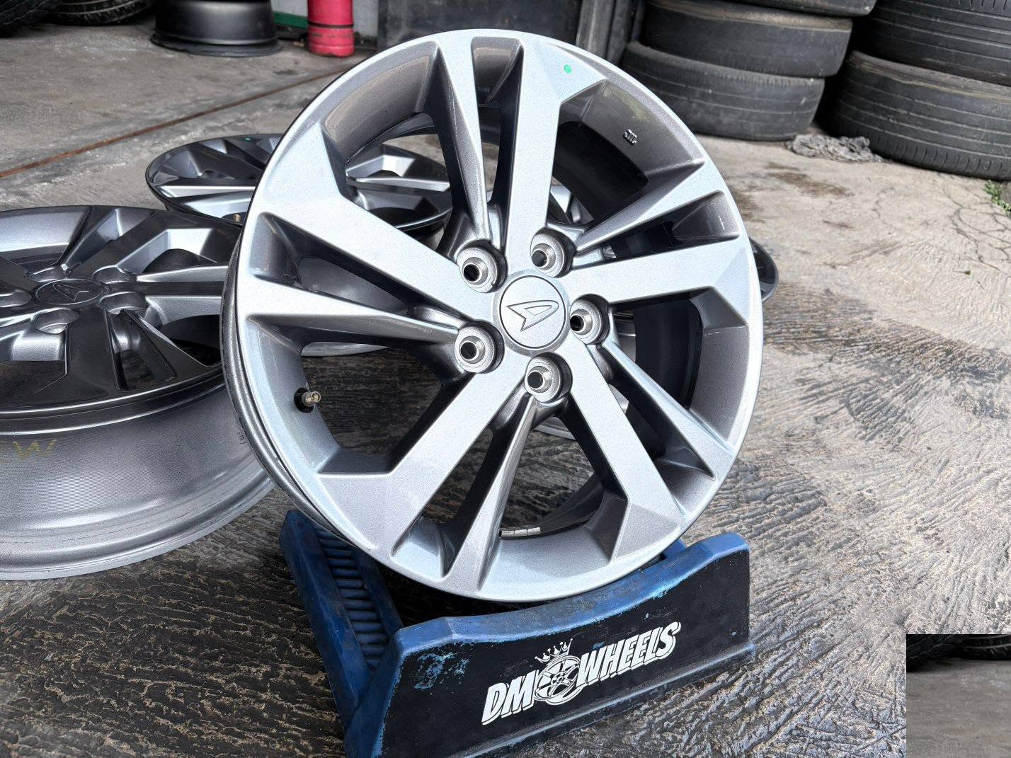 JUAL BELI VELG MOBIL SEMARANG – MODEL KEREN, HARGA BERSAHABAT! 🚗