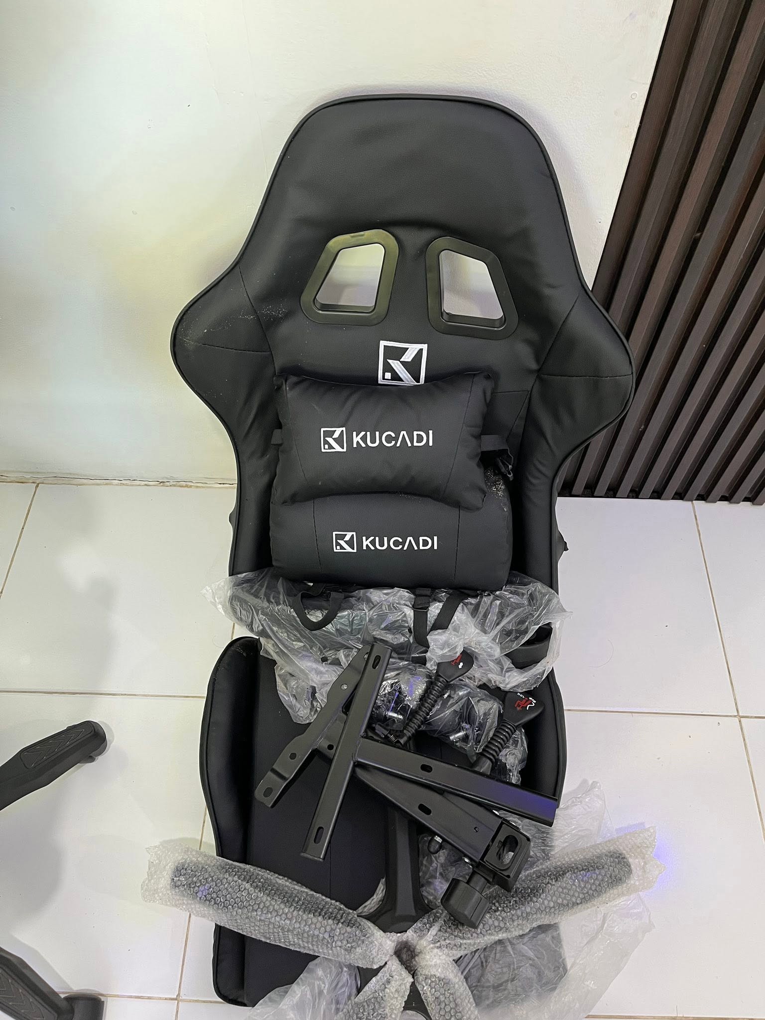 Jual Murah Kursi Gaming Hitam – Cuma 550 Ribuan!